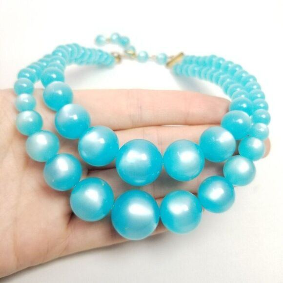 Vintage Blue Moonglow Double Strand Necklace 1950s, Graduated Sizes Beaded - Picture 6 of 7